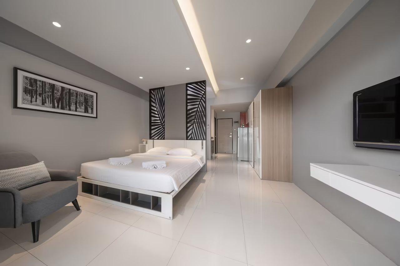 At115 By Rompo Mansion Hotel Bangkok Exterior photo